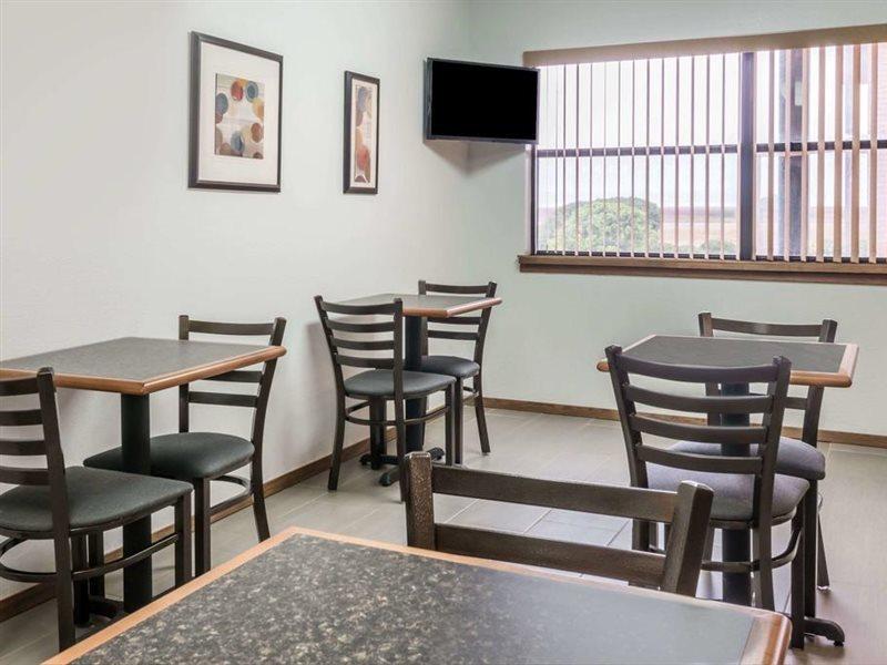 Knights Inn - Slaton מראה חיצוני תמונה