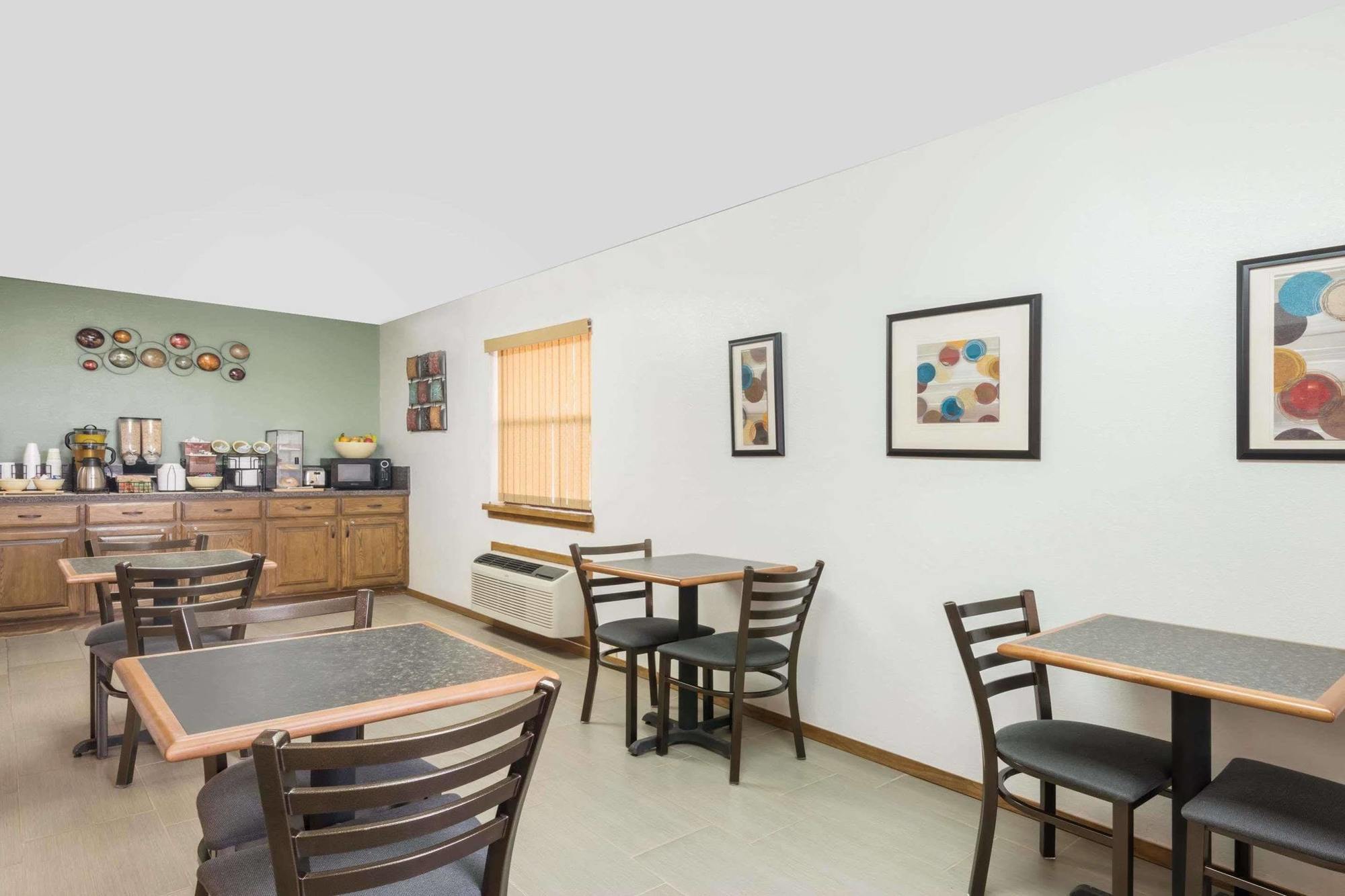 Knights Inn - Slaton מראה חיצוני תמונה